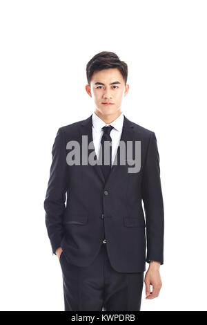 Studio portrait einer jungen asiatischen Geschäft Mann, auf weißem Hintergrund. Stockfoto