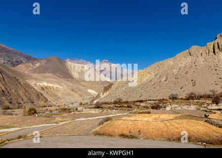 Blick auf Kagbeni Dorf liegt im Tal des Kali Gandaki Fluss, Nepal Stockfoto