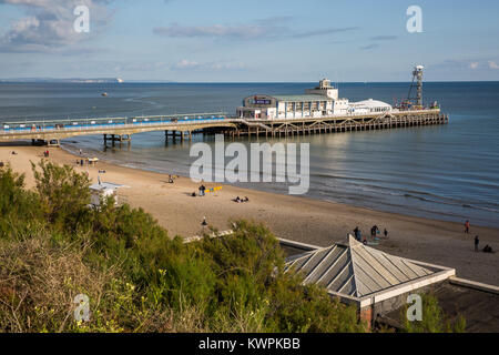 Bournemouth, UK. 17. September 2017. Ein Blick auf Bournemouth Pier aus in der Nähe des Bournemouth International Centre. Stockfoto