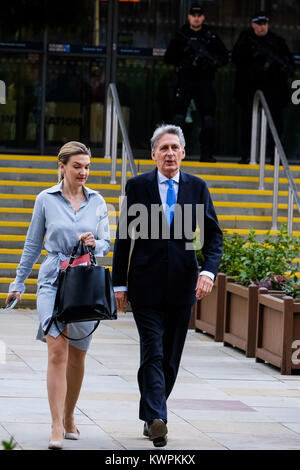 Rt Hon Philip Hammond MP auf dem Parteitag der Konservativen in Manchester Central, Manchester, Großbritannien - Montag, 2. Oktober 2017. Rt Hon Philip Hammond MP, Philip Hammond, der Schatzkanzler Stockfoto