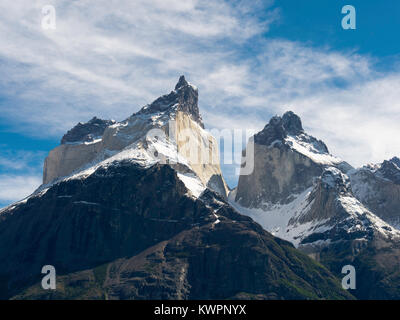 Blick auf majestätische Cuerno Principal und Torres del Paine Nationalpark, Chile. Stockfoto
