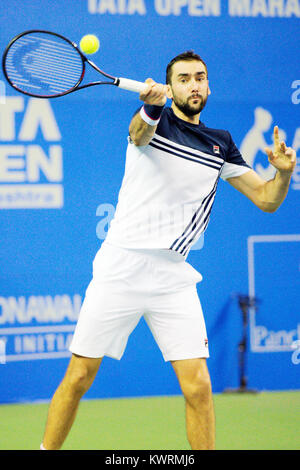 Pune, Indien. Am 4. Januar, 2018. Marin Cilic Kroatien in Aktion in einem Viertelfinale Spiel der Konkurrenz Singles bei Tata Open Maharashtra am Mahalunge Balewadi Tennis Stadium in Pune, Indien. Credit: karunesh Johri/Alamy leben Nachrichten Stockfoto