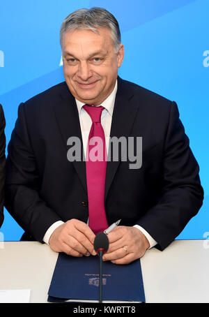 Seeon, Deutschland. 5 Jan, 2018. Ungarns Ministerpräsident Viktor Orban nimmt an den Winter Konferenz der Christlich Sozialen Union (CSU) in Seeon, Deutschland, am 5. Januar 2018. Credit: Andreas Gebert/dpa/Alamy leben Nachrichten Stockfoto