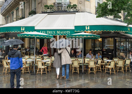 Frankreich, Paris, Saint Germain des Pres, Les Deux Magots Stockfoto