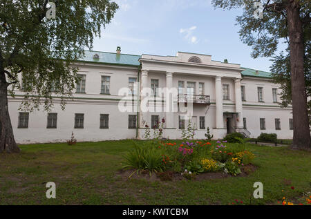 Kirillov, Vologda Region, Russland - August 9, 2015: Residence Archimandrit Kirillo-Belozersky Kloster Stockfoto