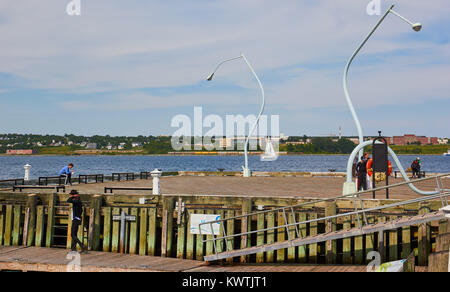 Die Art und Weise, wie die Dinge sind (2012) street lamp Skulptur von Chris Hanson und Hendrika Sonnenberg, Halifax, Nova Scotia, Kanada Stockfoto