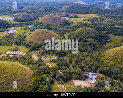 Luftbild der Chocolate Hills auf der Insel Bohol, Philippinen Stockfoto