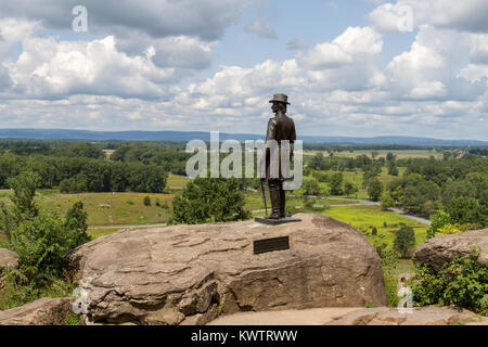 Das Denkmal zum Brigadier General Gouverneur Kemble Warren auf Little Round Top, Gettysburg National Military Park, Pennsylvania, United States. Stockfoto