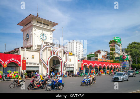 Der Eingang von Saigon Central Market Stockfoto