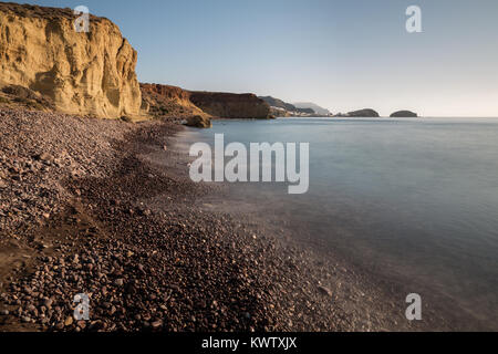 Landschaft an der Küste von La Isleta. Naturpark Cabo de Gata. Spanien. Stockfoto