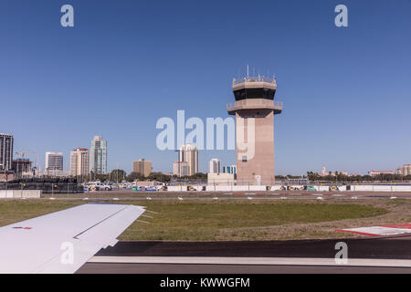 ST. PETERSBURG, USA - FEBR. 16, 2017: Albert Whitted Flughafen, vom Flugzeug St. Petersburg, Florida Stockfoto