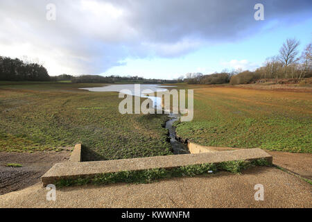 Einen allgemeinen Überblick über bewl Wasserbehälter in der Nähe von Lamberhurst, Kent, als südliche Wasser für eine Dürre ermöglichen inmitten einer Flut von Warnmeldungen und folgende Tage Regen. Stockfoto