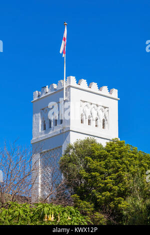 Die Kirche von Saint Andrew ist eine anglikanische Kirche in Tanger, Marokko. Tanger ist eine große Stadt im Norden von Marokko. Stockfoto