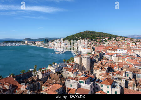 Luftaufnahme von Split aus St. Domnius Glockenturm, Kroatien Stockfoto