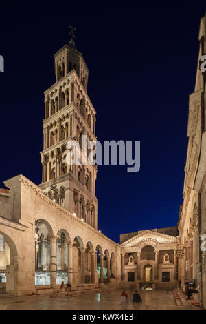 St. Domnius Glockenturm der Kathedrale & Peristyl, Split, Kroatien Stockfoto