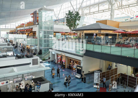 Japan, Tokio, Insel Honshu: Halle der Flughafen Haneda Stockfoto