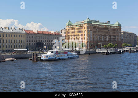 St. Petersburg, Russland - 17. Juni 2017: makarova Damm und im Courtyard by Marriott Hotel in St. Petersburg Stockfoto