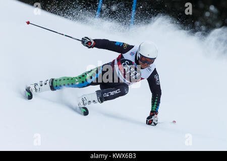 Alta Badia, Italien vom 17. Dezember 2017. VALCAREGGI Massimiliano (GRE) konkurrieren in der Audi FIS Alpine Ski World Cup Men Riesenslalom Stockfoto