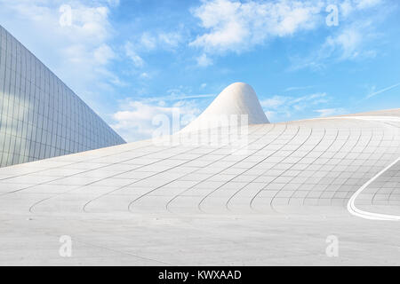 BAKU, Aserbaidschan - Dezember 28, 2017: Heydar Aliyev Zentrum-Gebäudekomplex in Baku, Aserbaidschan, entworfen von Iraqi-British Architektin Zaha Hadid. Stockfoto
