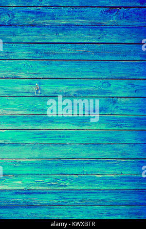 Abstrakt Blau oder Azure Holzwand Planken vertikale Struktur. Alten Retro Holz Rustikale schäbig Hintergrund. Geschälte Azure verwitterte Oberfläche. Naturholz Boar Stockfoto