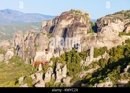 Klöster am Meteora. Meteora ist einer der größten integrierten Komplexe von orthodoxen Klöstern in Griechenland. Stockfoto