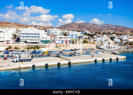 Die Insel Tinos Luftaufnahme. Tinos ist eine griechische Insel in der Ägäis, in der Inselgruppe der Kykladen, Griechenland. Stockfoto