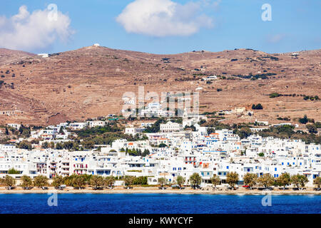 Die Insel Tinos Luftaufnahme. Tinos ist eine griechische Insel in der Ägäis, in der Inselgruppe der Kykladen, Griechenland. Stockfoto