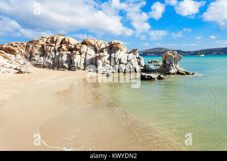 Strand Kolimbithres mit Schönheit Stein Felsen auf der Insel Paros in Griechenland Stockfoto