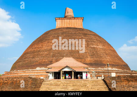 Die Jethawanaramaya oder jetavanaramaya ist ein Stupa in den Ruinen des Jetavana in der heiligen Weltkulturerbe Stadt Anuradhapura in Sri Lanka. Stockfoto