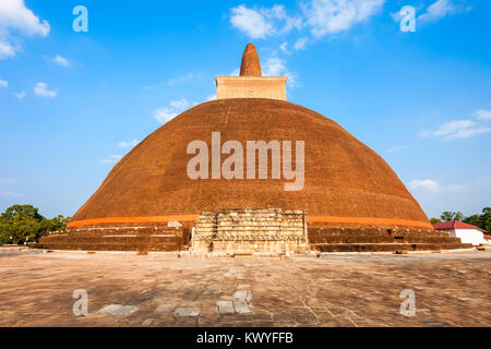 Abhayagiri Vihara war einer der wichtigsten Kloster Website des Mahayana und Vajrayana Buddhismus Theravada in Anuradhapura, Sri Lanka gelegen war. Stockfoto