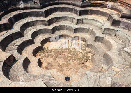 Nelum Pokuna (Lotus Teich) sind die Bäder in Polonnaruwa antike Stadt, Sri Lanka Stockfoto