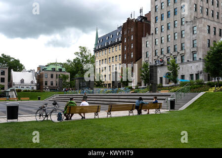 Rathaus, Quebec City, Quebec, Kanada und umliegenden Gebäuden. Stockfoto