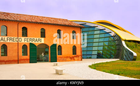 Blick auf den Ferrari Museum, Modena Stockfoto