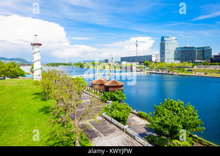 Donau Stadt oder Donaustadt ist der Bezirk von Wien, Österreich. Donaustadt Donau City ist ein modernes Viertel mit Wolkenkratzern und Geschäftszentren in Vie Stockfoto