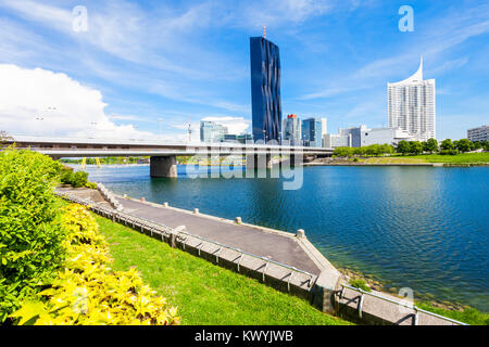 Donau Stadt oder Donaustadt ist der Bezirk von Wien, Österreich. Donaustadt Donau City ist ein modernes Viertel mit Wolkenkratzern und Geschäftszentren in Vie Stockfoto