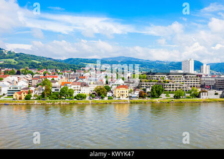 Linzer Innenstadt und Donau in Österreich. Linz ist die drittgrößte Stadt Österreichs. Stockfoto