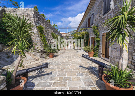 Im Inneren der Zitadelle auf die Altstadt von Budva Stadt an der Adria Küste in Montenegro Stockfoto