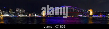 Spezielle Beleuchtung und Installationen schmücken legendären Sydney Harbour als Teil der jährlichen Vivid Festival ab dem 23. Mai, 9. Juni 2014. Stockfoto