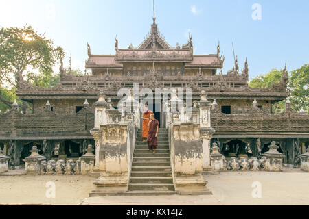 Shwenandaw Kloster in Mandalay Stockfoto