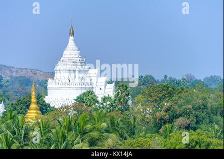 Hsinbyume oder Myatheindan Pagode in Mingun Stockfoto