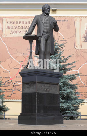 Jaroslawl, Russland - Juli 20, 2016: Monument Patriot seines Landes, der Erbauer der Eisenbahnen - Savva Mamontov in Jaroslawl Stockfoto