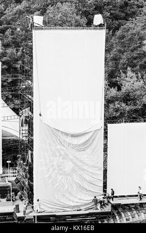 Bühne für Jean Michel Jarre Konzert Europa Tournee, die Inszenierung von Edwin Shirely Inszenierung in der Waldbhuene outdoor Auditorium in Berlin, Deutschland, 11. September 1993. Stockfoto