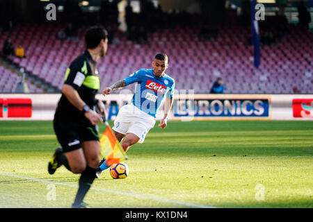 Neapel, Italien. 06 Jan, 2018. Marques Loureiro Allan von S.S.C. Napoli während der Serie A TIM Match zwischen SSC Napoli und Hellas Verona im Stadio San Paolo von Neapel. SSC Napoli Niederlagen Hellas Verona mit dem Score von 2-0. Credit: Emanuele Sessa/Pacific Press/Alamy leben Nachrichten Stockfoto