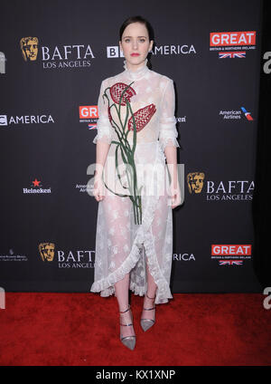 6. Januar 2018 - Beverly Hills, CA, USA - 06. Januar 2018 - Beverly Hills, Kalifornien - Rachel Brosnahan. 2018 fand die BAFTA Tea Party im Four Seasons Los Angeles in Beverly Hills statt. Foto: Birdie Thompson/AdMedia Stockfoto