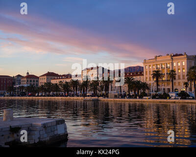 Split, Kroatien - 30. Dezember 2017 - Split, Kroatien an einem schönen Nachmittag bei Sonnenuntergang. Stockfoto