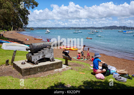 Der Strand Strand, Karorareka Bay, The Strand, Russell, North Island, Neuseeland Stockfoto