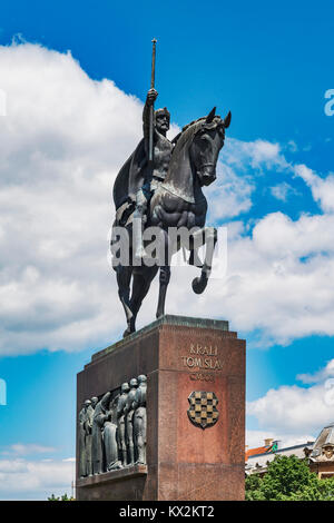 Die Reiterstatue von Tomislav ist vor dem Hauptbahnhof, Zagreb, Kroatien, Europa Stockfoto