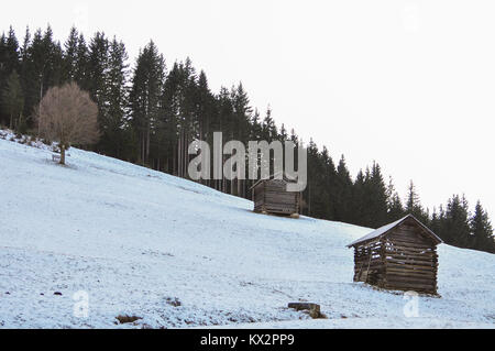 Winterlandschaft im Dorf Großarl, Österreichische Alpen. Stockfoto