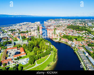 Trondheim Stadt Antenne Panoramablick. Trondheim ist der Dritte die bevölkerungsreichste Gemeinde in Norwegen. Stockfoto