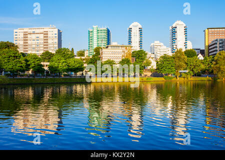 Breiavatnet kleiner See im Zentrum von Stavanger, Norwegen. Stavanger ist eine Stadt in Norwegen. Stockfoto